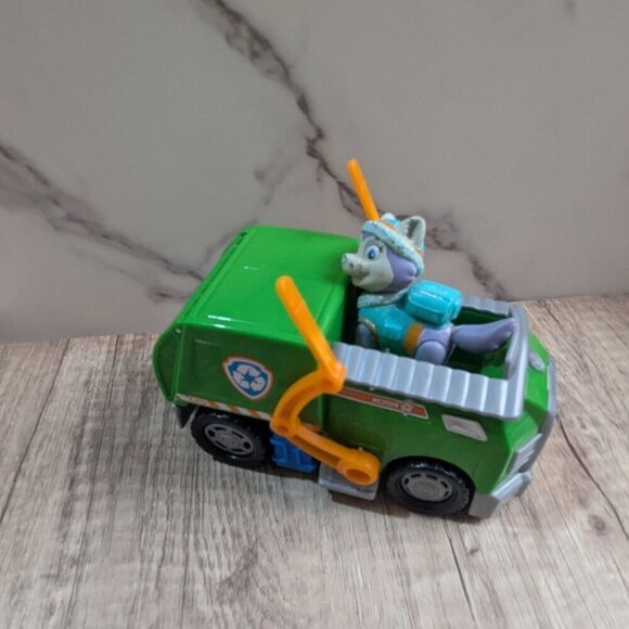 Paw Patrol Rocky's Recycling Truck by Spin Master - Picture 7 of 8